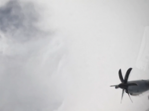 Siêu bão mạnh nhất thế giới 2025 vừa đổ bộ đã gây thương vong, dự báo những kịch bản chưa từng có tiền lệ- Ảnh 1.